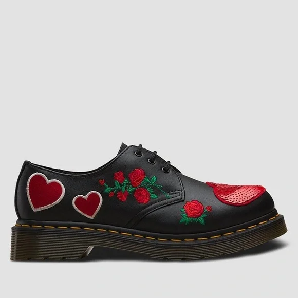 DR. MARTENS” 1461 “SEQUIN HEARTS” (BLACK / RED) 🇬🇧❤️ - Picture 4 of 12
